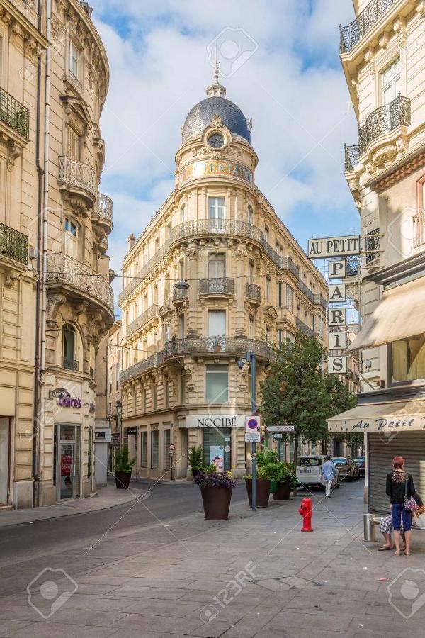 Appartement Avec Garage Centre Historique De Beziers Bagian luar foto
