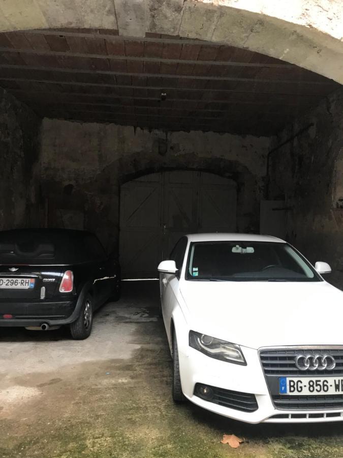 Appartement Avec Garage Centre Historique De Beziers Bagian luar foto